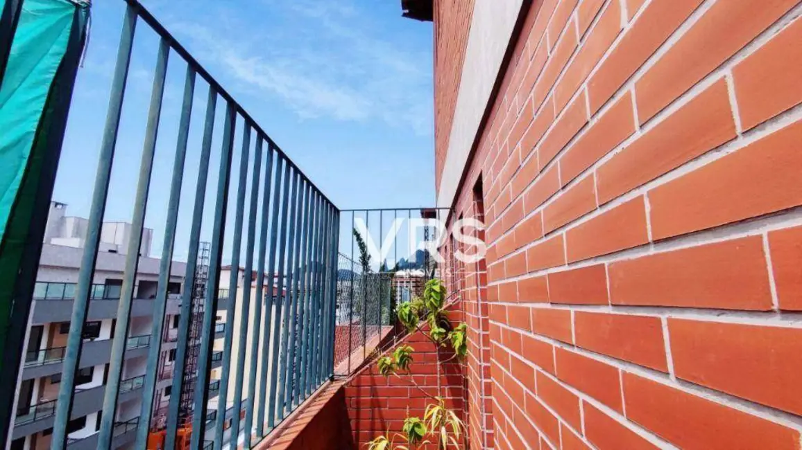 Cobertura com 4 quartos à venda, 240m2 em Agriões, Teresopolis - RJ - imagem 7 Foto 7 de Cobertura com 4 quartos à venda, 240m2 em Agriões, Teresopolis - RJ