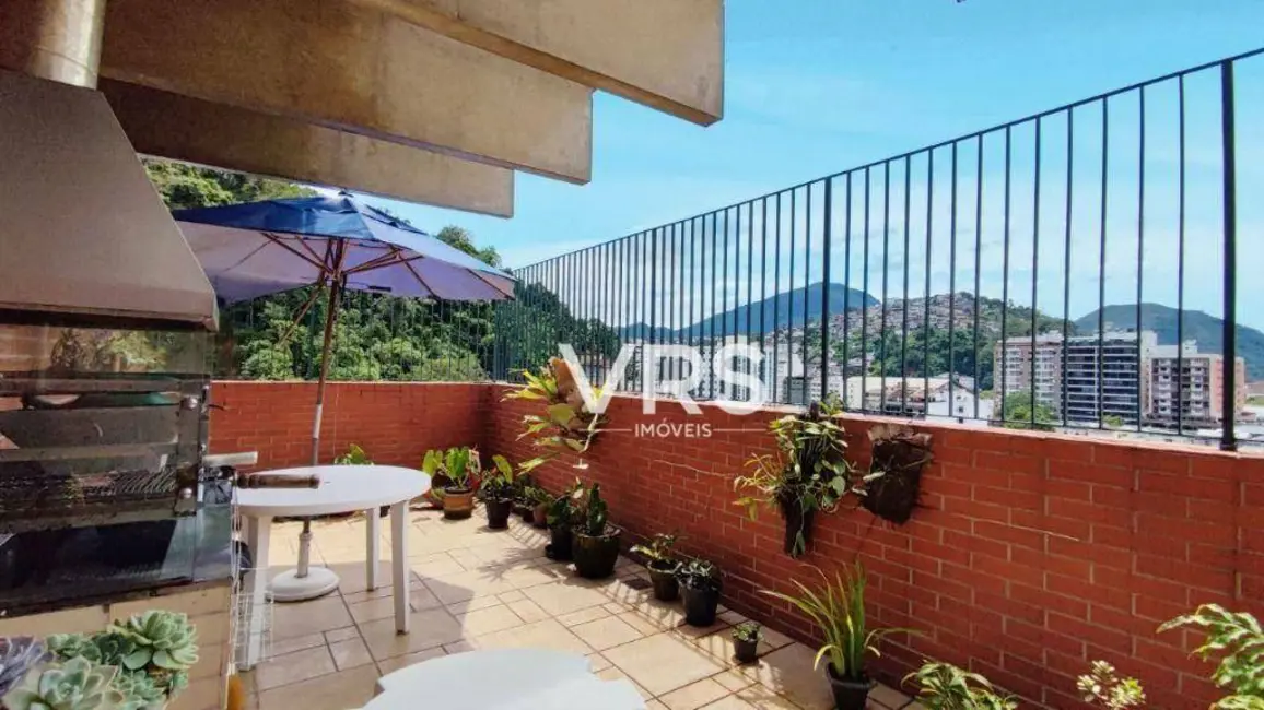 Cobertura com 4 quartos à venda, 240m2 em Agriões, Teresopolis - RJ - imagem 3 Foto 3 de Cobertura com 4 quartos à venda, 240m2 em Agriões, Teresopolis - RJ