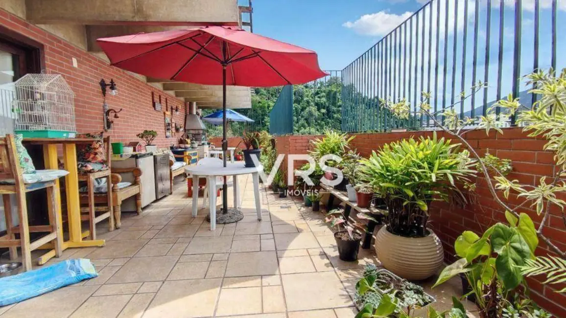 Cobertura com 4 quartos à venda, 240m2 em Agriões, Teresopolis - RJ - imagem 9 Foto 9 de Cobertura com 4 quartos à venda, 240m2 em Agriões, Teresopolis - RJ