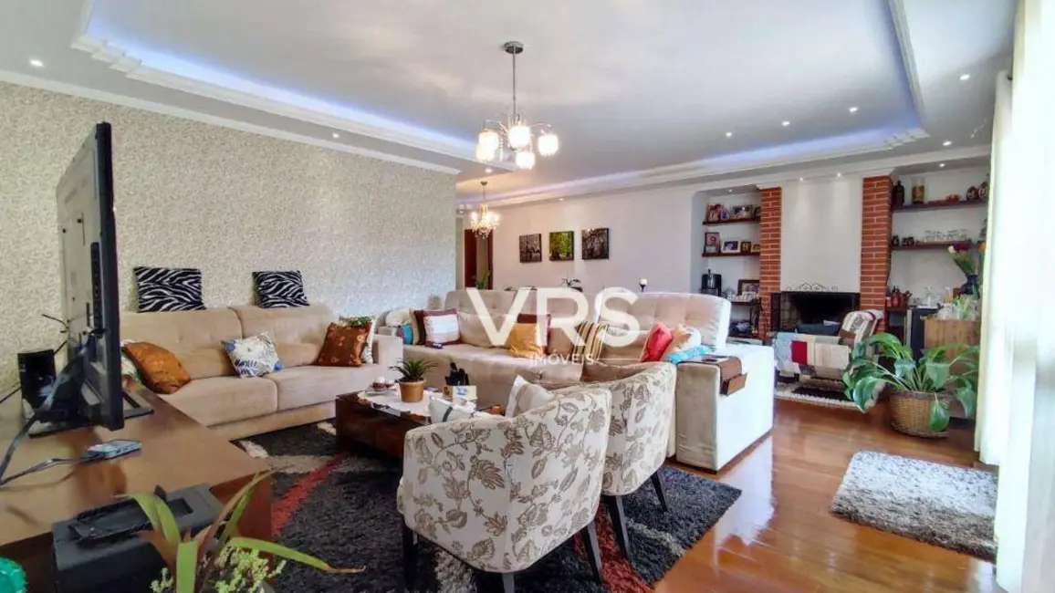 Foto 1 de Cobertura com 4 quartos à venda, 240m2 em Agriões, Teresopolis - RJ
