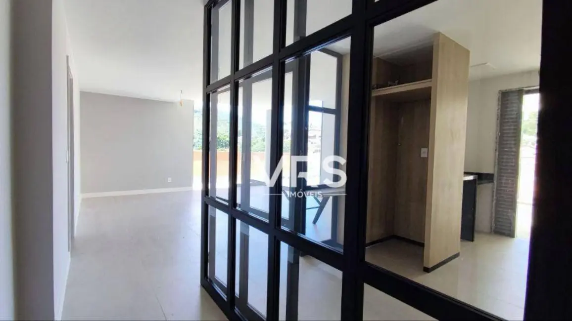 Cobertura com 3 quartos à venda, 208m2 em Agriões, Teresopolis - RJ - imagem 9 Foto 9 de Cobertura com 3 quartos à venda, 208m2 em Agriões, Teresopolis - RJ