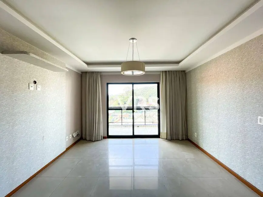 Foto 2 de Cobertura com 3 quartos à venda, 240m2 em Taumaturgo, Teresopolis - RJ