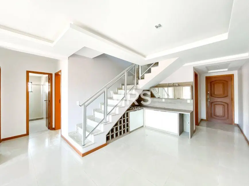 Foto 6 de Cobertura com 3 quartos à venda, 240m2 em Taumaturgo, Teresopolis - RJ