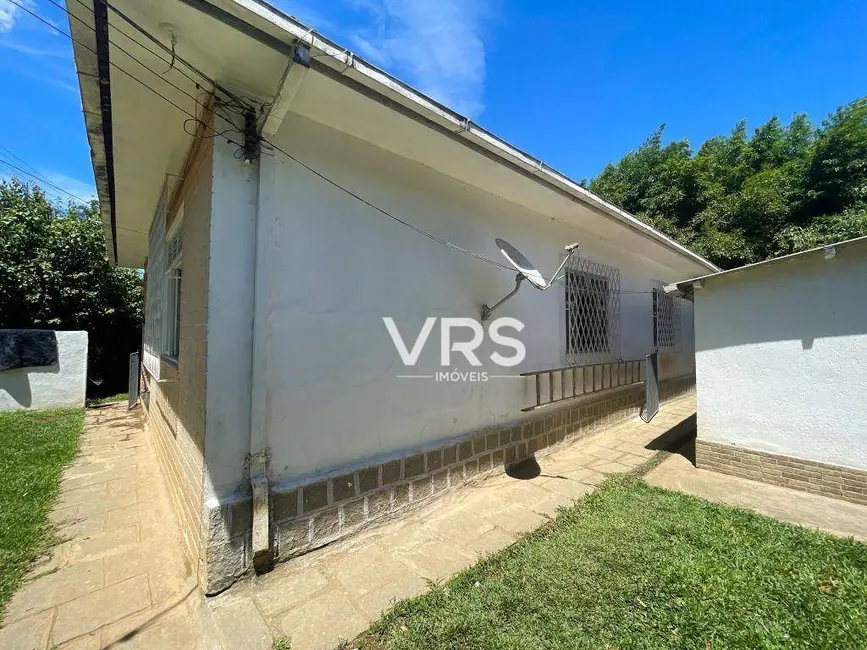 Foto 2 de Casa com 3 quartos à venda, 536m2 em Barroso, Teresopolis - RJ