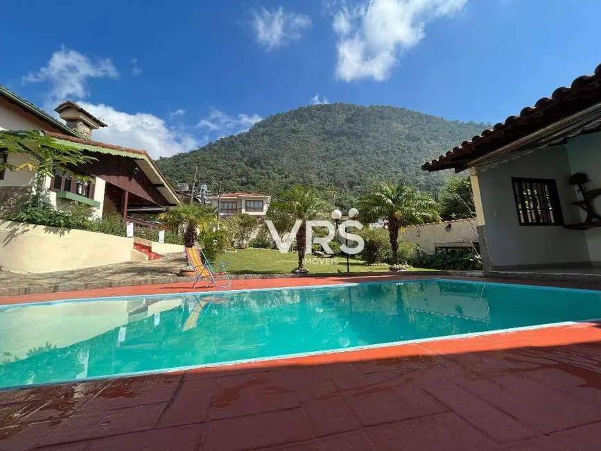 Foto 1 de Casa de Condomínio com 5 quartos à venda, 1245m2 em Carlos Guinle, Teresopolis - RJ