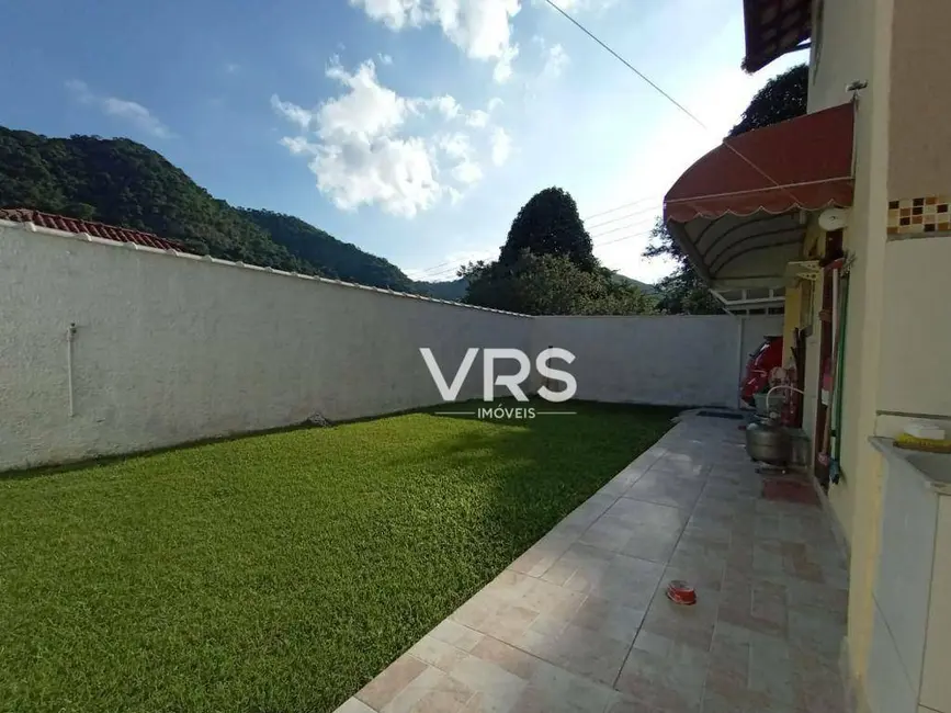 Casa com 2 quartos à venda, 207m2 em Parada Modelo, Guapimirim - RJ - imagem 6 Foto 6 de Casa com 2 quartos à venda, 207m2 em Parada Modelo, Guapimirim - RJ