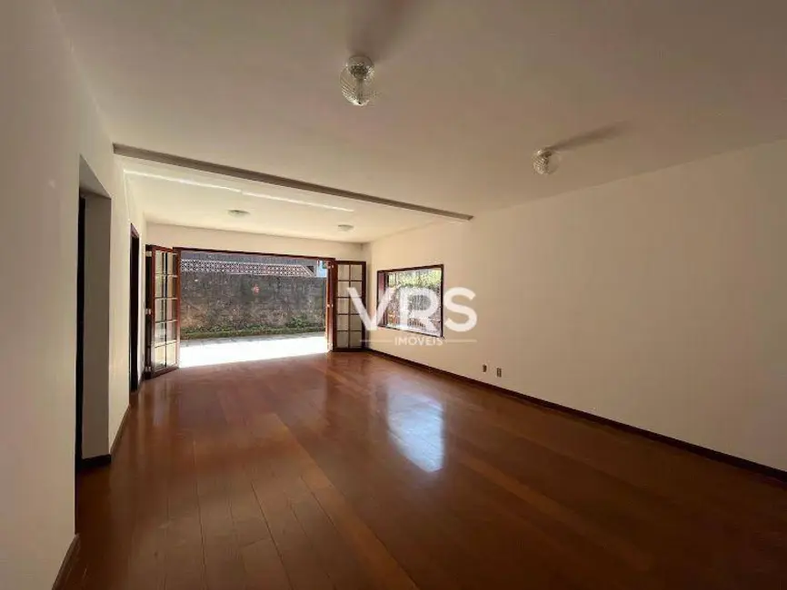 Casa com 2 quartos à venda, 374m2 em Araras, Teresopolis - RJ - imagem 7 Foto 7 de Casa com 2 quartos à venda, 374m2 em Araras, Teresopolis - RJ