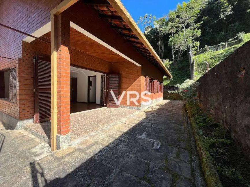 Casa com 2 quartos à venda, 374m2 em Araras, Teresopolis - RJ - imagem 3 Foto 3 de Casa com 2 quartos à venda, 374m2 em Araras, Teresopolis - RJ