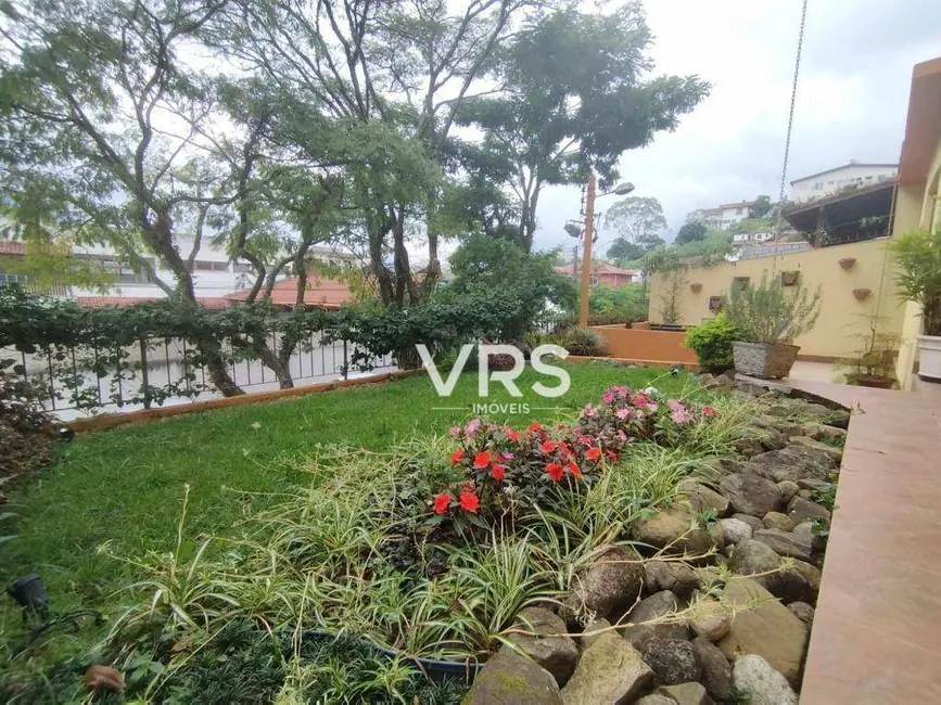Foto 6 de Casa com 5 quartos à venda, 416m2 em Jardim Cascata, Teresopolis - RJ