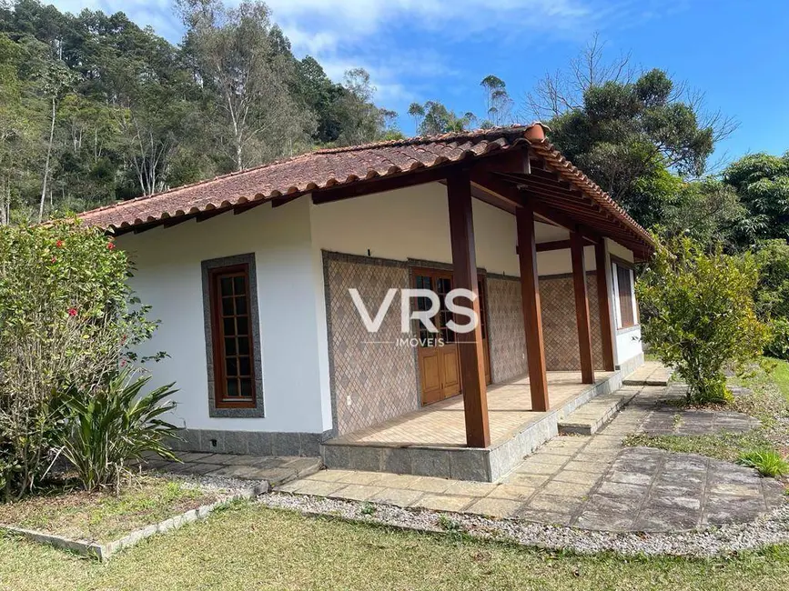 Foto 1 de Casa de Condomínio com 3 quartos à venda, 2000m2 em Albuquerque, Teresopolis - RJ