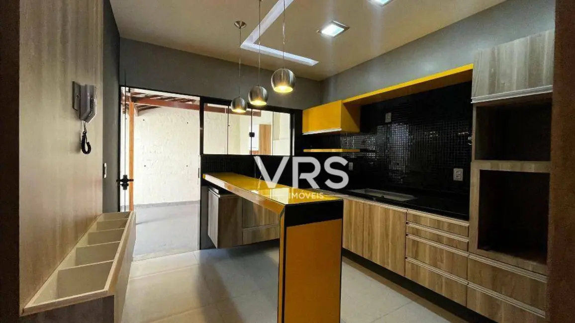 Foto 2 de Casa de Condomínio com 3 quartos à venda, 146m2 em Bom Retiro, Teresopolis - RJ
