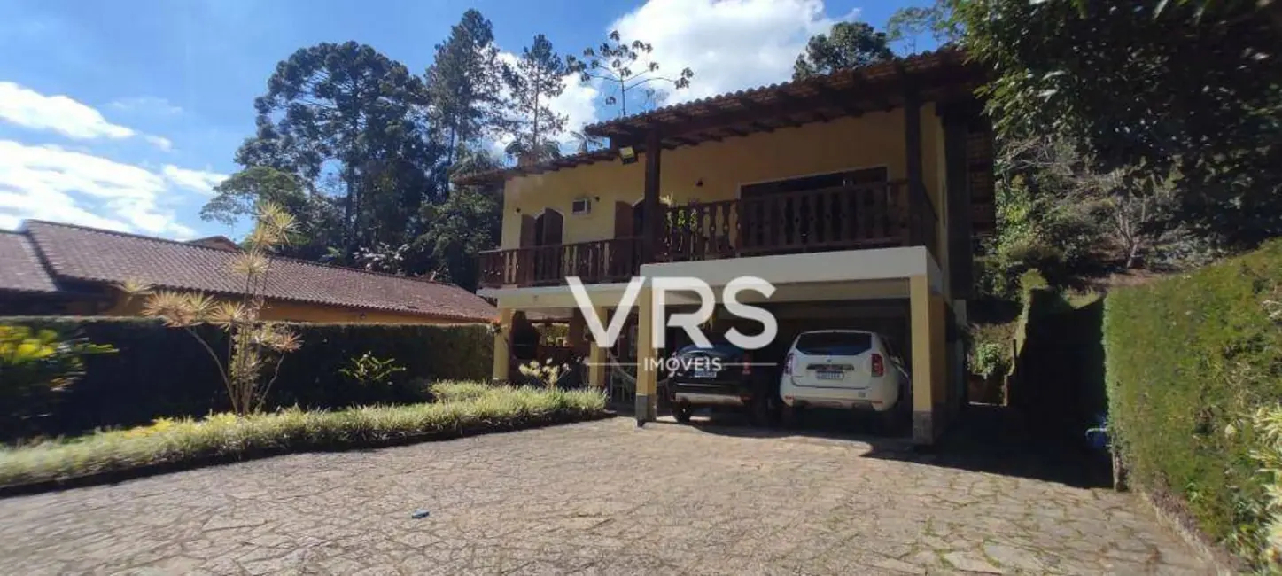 Foto 1 de Casa com 4 quartos à venda, 780m2 em Albuquerque, Teresopolis - RJ