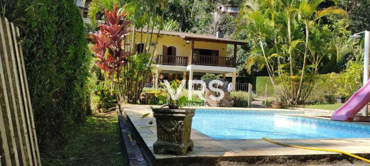 Foto 2 de Casa com 4 quartos à venda, 780m2 em Albuquerque, Teresopolis - RJ