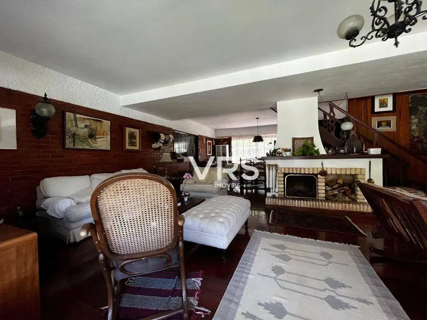 Foto 9 de Casa de Condomínio com 7 quartos à venda, 1119m2 em Carlos Guinle, Teresopolis - RJ