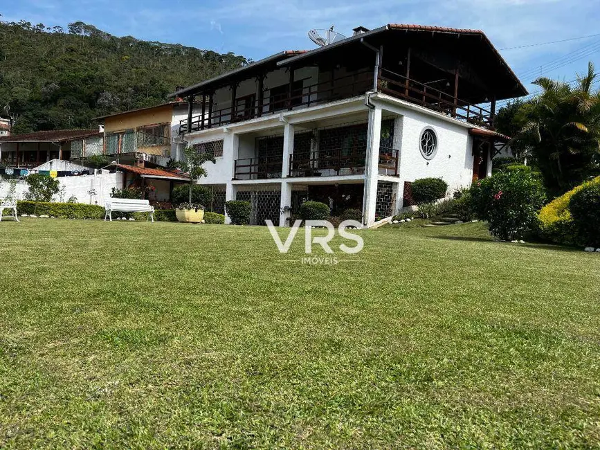 Casa com 5 quartos à venda, 900m2 em Jardim Cascata, Teresopolis - RJ - imagem 2 Foto 2 de Casa com 5 quartos à venda, 900m2 em Jardim Cascata, Teresopolis - RJ