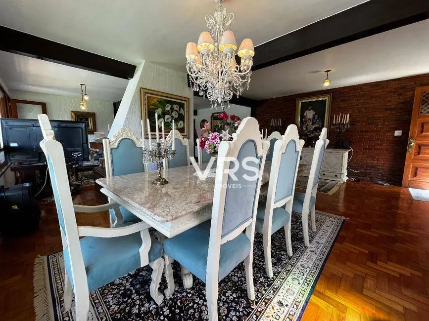 Casa com 5 quartos à venda, 900m2 em Jardim Cascata, Teresopolis - RJ - imagem 8 Foto 8 de Casa com 5 quartos à venda, 900m2 em Jardim Cascata, Teresopolis - RJ