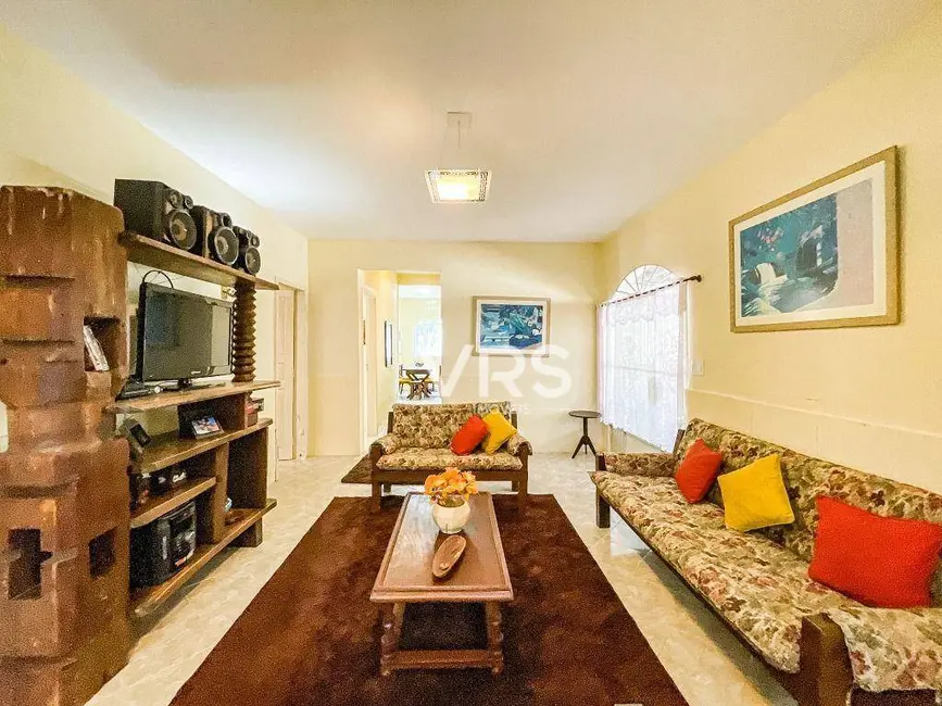 Casa com 4 quartos à venda, 1327m2 em Andorinhas (Santo Aleixo), Mage - RJ - imagem 3 Foto 3 de Casa com 4 quartos à venda, 1327m2 em Andorinhas (Santo Aleixo), Mage - RJ
