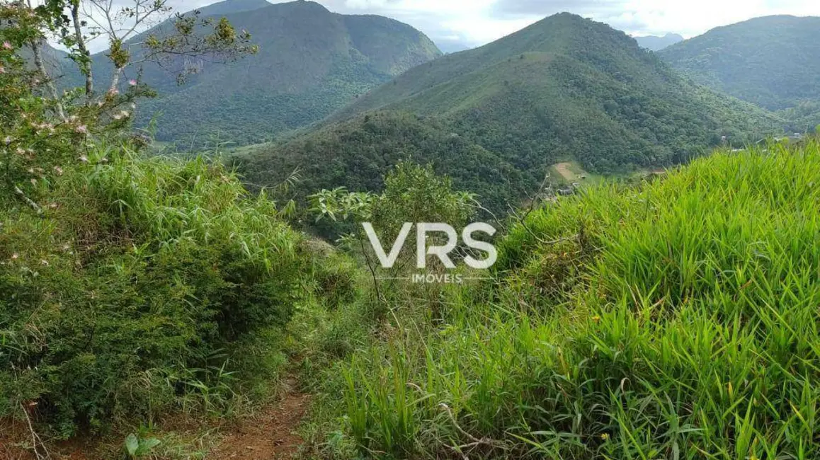 Foto 3 de Terreno / Lote à venda, 2100m2 em Albuquerque, Teresopolis - RJ