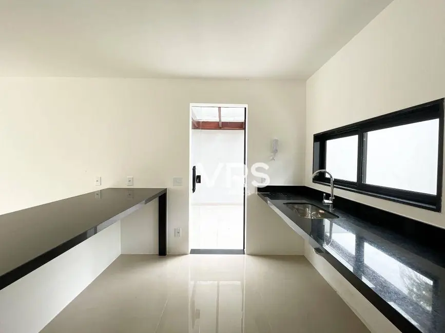 Foto 5 de Casa de Condomínio com 4 quartos à venda, 250m2 em Tijuca, Teresopolis - RJ