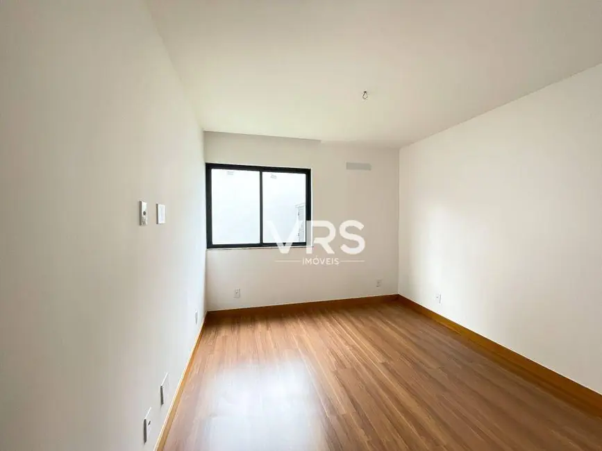 Foto 8 de Casa de Condomínio com 4 quartos à venda, 250m2 em Tijuca, Teresopolis - RJ