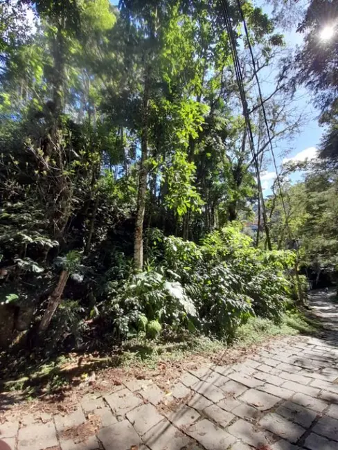 Foto 2 de Terreno / Lote à venda, 800m2 em Granja Guarani, Teresopolis - RJ