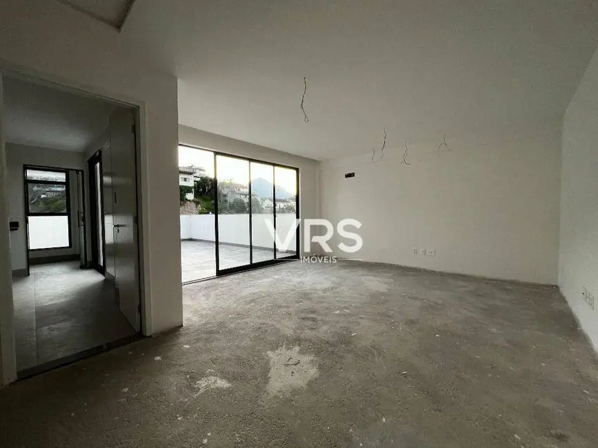 Cobertura com 3 quartos à venda, 157m2 em Várzea, Teresopolis - RJ - imagem 8 Foto 8 de Cobertura com 3 quartos à venda, 157m2 em Várzea, Teresopolis - RJ