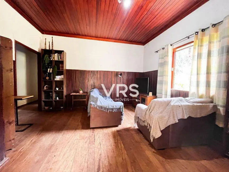 Casa com 3 quartos à venda, 2500m2 em Jardim Salaco, Teresopolis - RJ - imagem 7 Foto 7 de Casa com 3 quartos à venda, 2500m2 em Jardim Salaco, Teresopolis - RJ