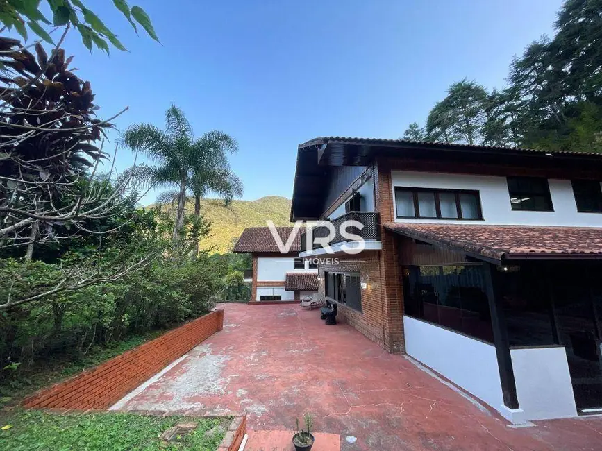 Foto 1 de Casa de Condomínio com 5 quartos à venda, 1050m2 em Granja Guarani, Teresopolis - RJ