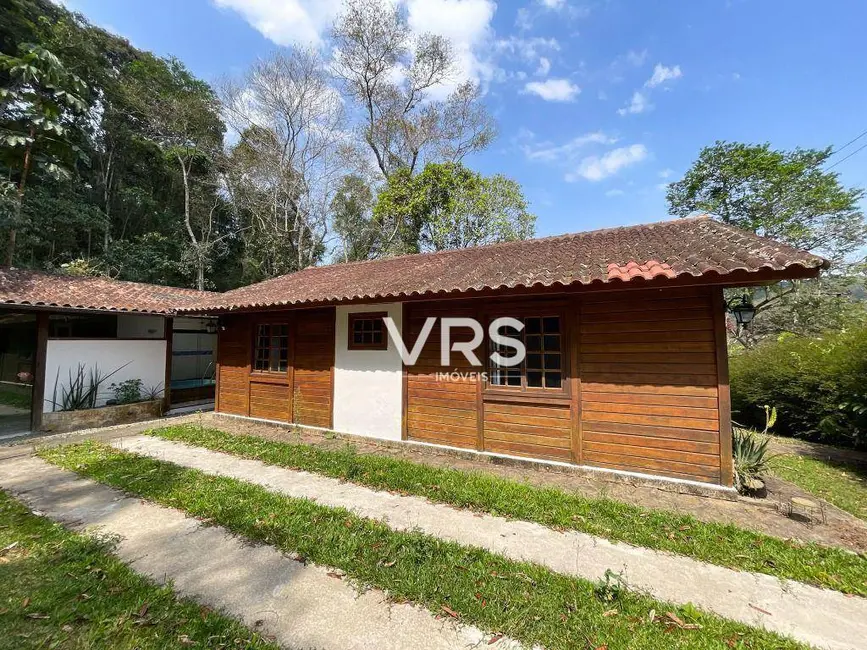 Foto 2 de Casa de Condomínio com 2 quartos à venda, 1050m2 em Três Córregos, Teresopolis - RJ