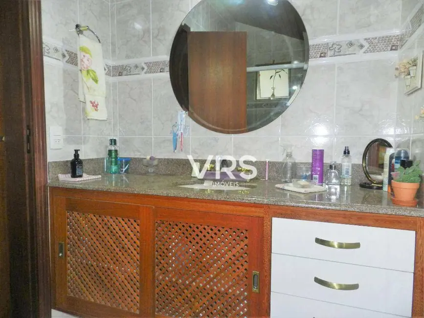 Casa de Condomínio com 3 quartos à venda, 135m2 em Bom Retiro, Teresopolis - RJ - imagem 8 Foto 8 de Casa de Condomínio com 3 quartos à venda, 135m2 em Bom Retiro, Teresopolis - RJ