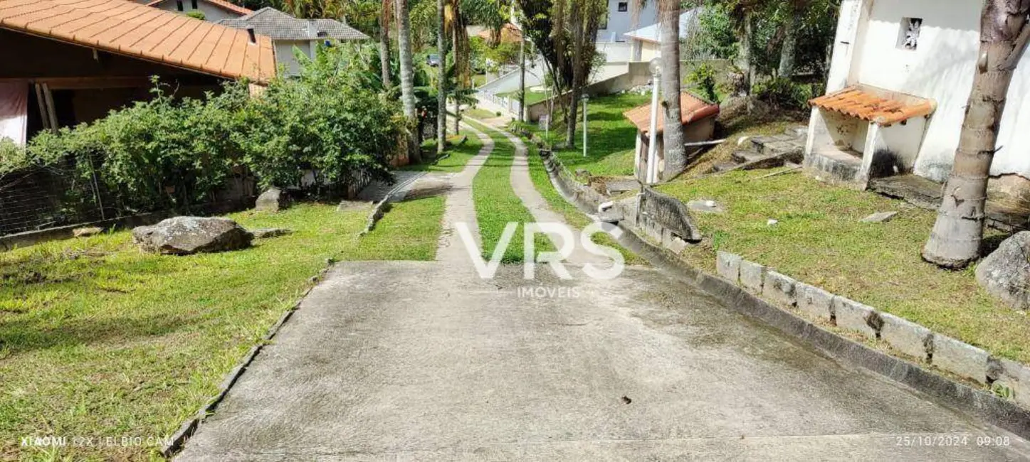 Foto 1 de Terreno / Lote à venda, 404m2 em Posse, Teresopolis - RJ