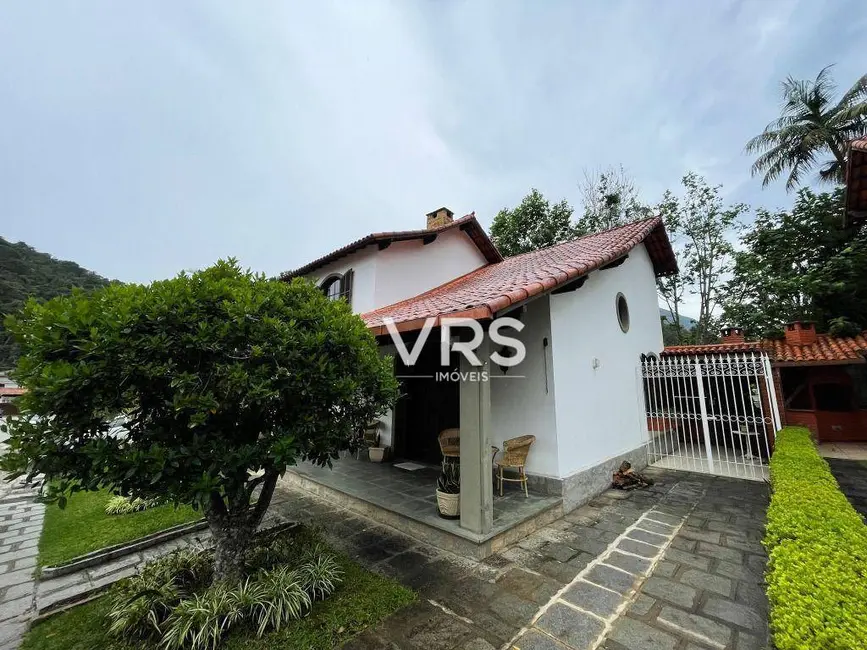 Foto 3 de Casa de Condomínio com 3 quartos à venda, 177m2 em Várzea, Teresopolis - RJ