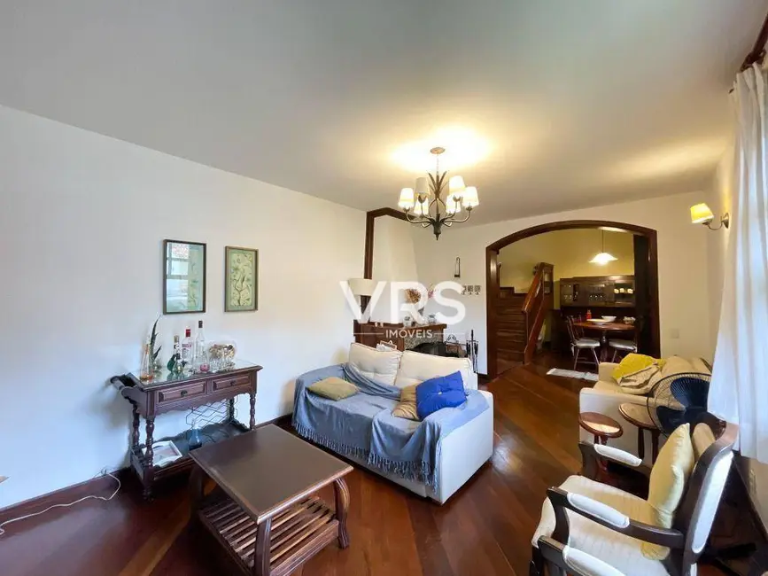 Foto 6 de Casa de Condomínio com 3 quartos à venda, 177m2 em Várzea, Teresopolis - RJ