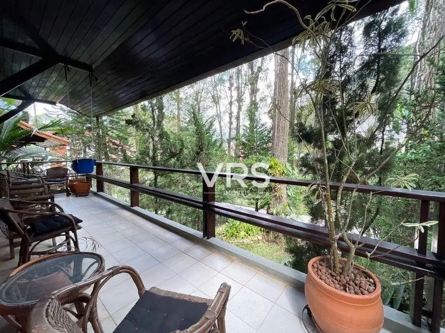 Foto 9 de Casa de Condomínio com 4 quartos à venda, 250m2 em Granja Guarani, Teresopolis - RJ