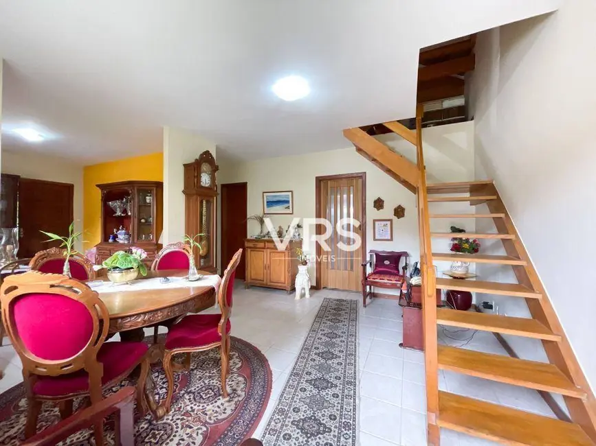 Foto 5 de Casa de Condomínio com 4 quartos à venda, 50m2 em Cascata Guarani, Teresopolis - RJ