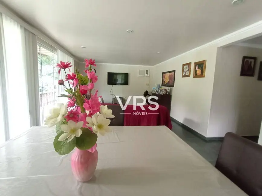 Foto 4 de Casa de Condomínio com 3 quartos à venda, 360m2 em Limoeiro, Guapimirim - RJ