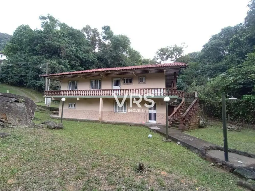 Casa de Condomínio com 3 quartos à venda, 360m2 em Limoeiro, Guapimirim - RJ - imagem 4 Foto 4 de Casa de Condomínio com 3 quartos à venda, 360m2 em Limoeiro, Guapimirim - RJ