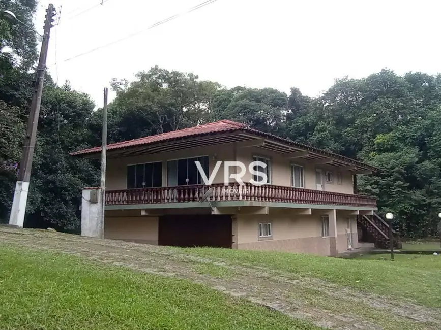 Casa de Condomínio com 3 quartos à venda, 360m2 em Limoeiro, Guapimirim - RJ - imagem 6 Foto 6 de Casa de Condomínio com 3 quartos à venda, 360m2 em Limoeiro, Guapimirim - RJ