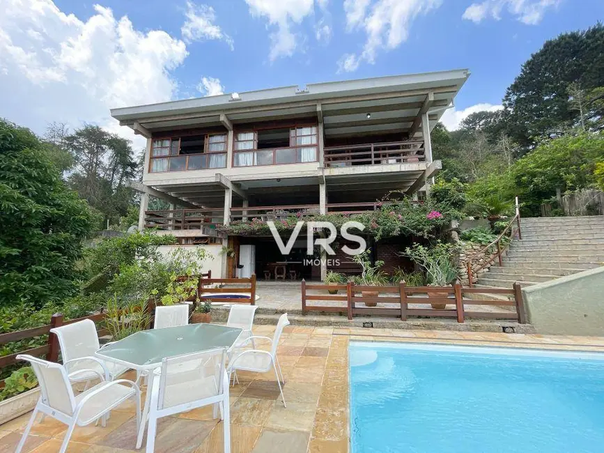 Foto 2 de Casa com 3 quartos à venda, 2400m2 em Parque do Imbui, Teresopolis - RJ