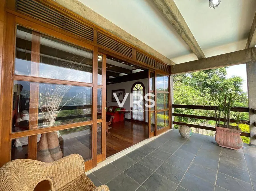 Foto 6 de Casa com 3 quartos à venda, 2400m2 em Parque do Imbui, Teresopolis - RJ