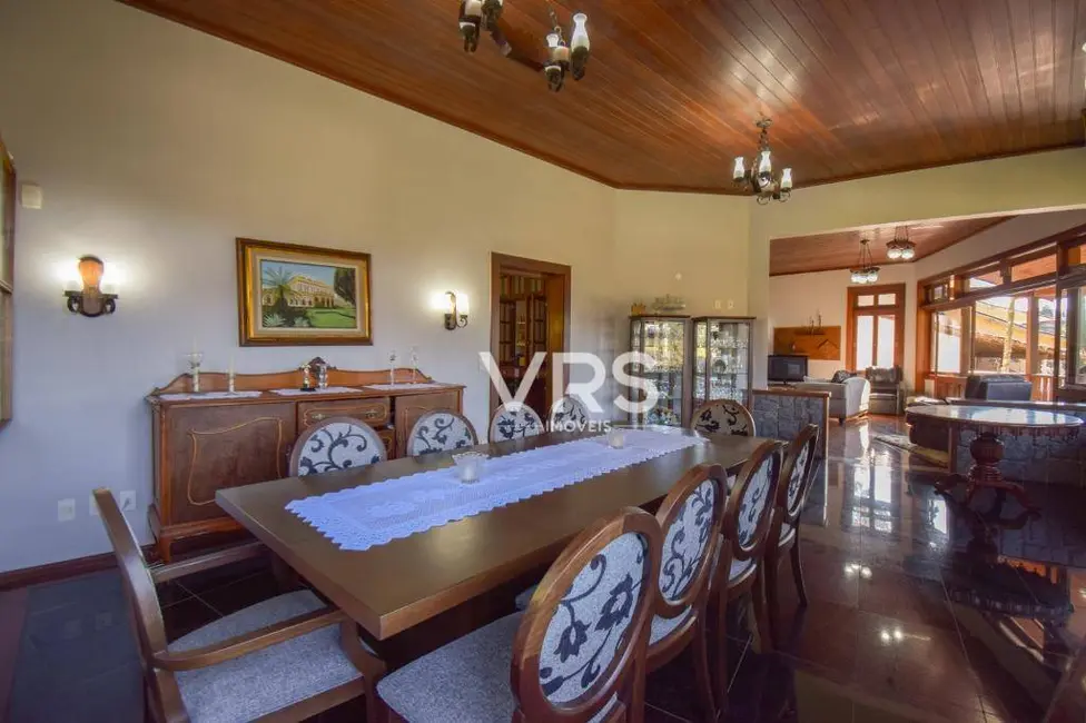 Foto 9 de Casa de Condomínio com 6 quartos à venda, 2100m2 em Carlos Guinle, Teresopolis - RJ