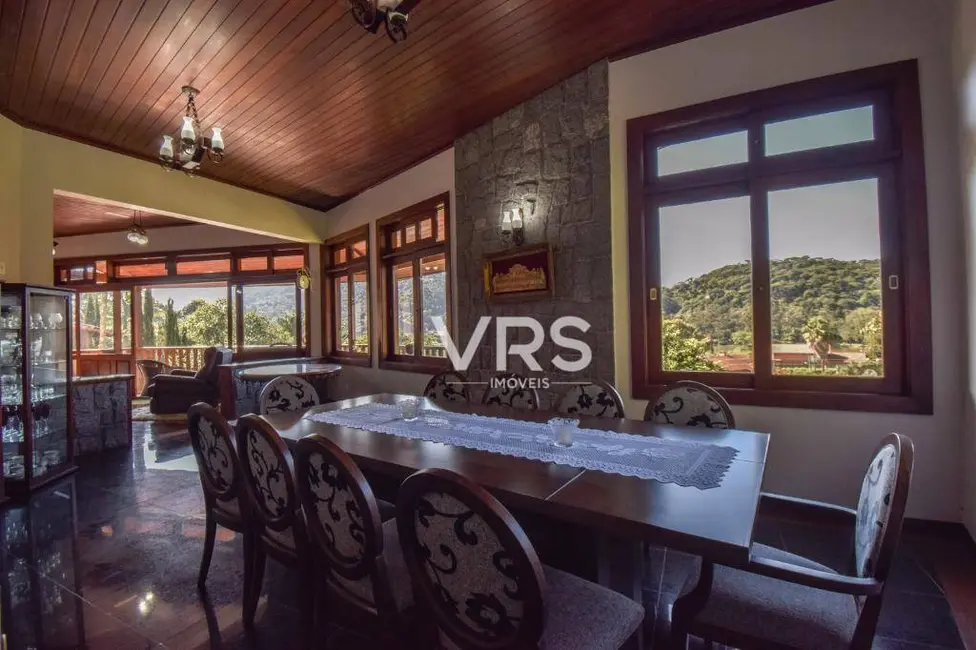 Foto 8 de Casa de Condomínio com 6 quartos à venda, 2100m2 em Carlos Guinle, Teresopolis - RJ