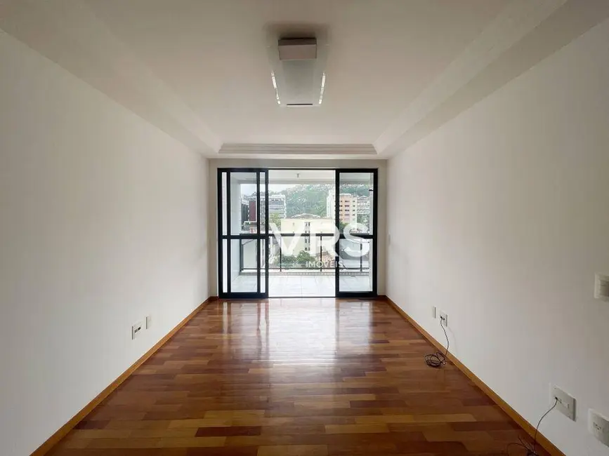 Apartamento com 3 quartos para alugar, 105m2 em Agriões, Teresopolis - RJ - imagem 3 Foto 3 de Apartamento com 3 quartos para alugar, 105m2 em Agriões, Teresopolis - RJ