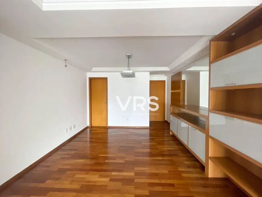 Apartamento com 3 quartos para alugar, 105m2 em Agriões, Teresopolis - RJ - imagem 2 Foto 2 de Apartamento com 3 quartos para alugar, 105m2 em Agriões, Teresopolis - RJ