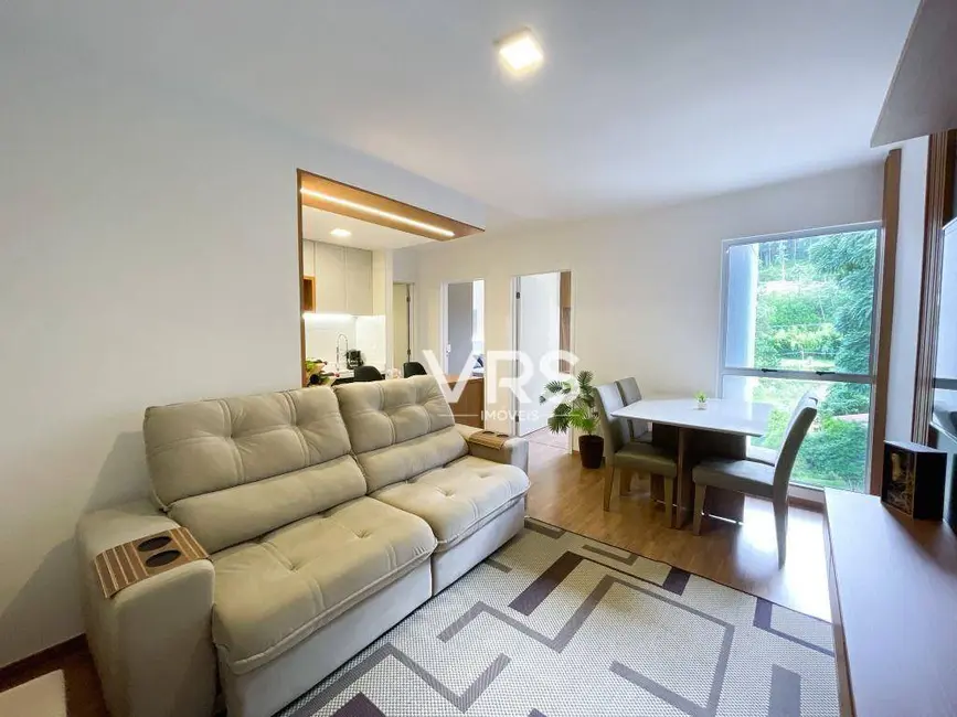 Foto 2 de Apartamento com 2 quartos à venda, 47m2 em Ermitage, Teresopolis - RJ