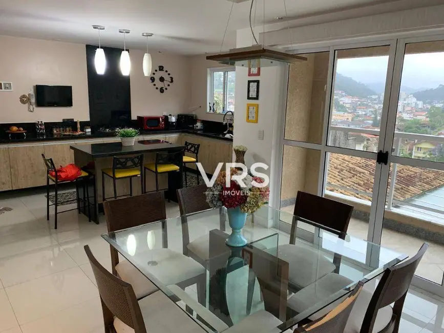Casa de Condomínio com 4 quartos à venda, 360m2 em Tijuca, Teresopolis - RJ - imagem 9 Foto 9 de Casa de Condomínio com 4 quartos à venda, 360m2 em Tijuca, Teresopolis - RJ