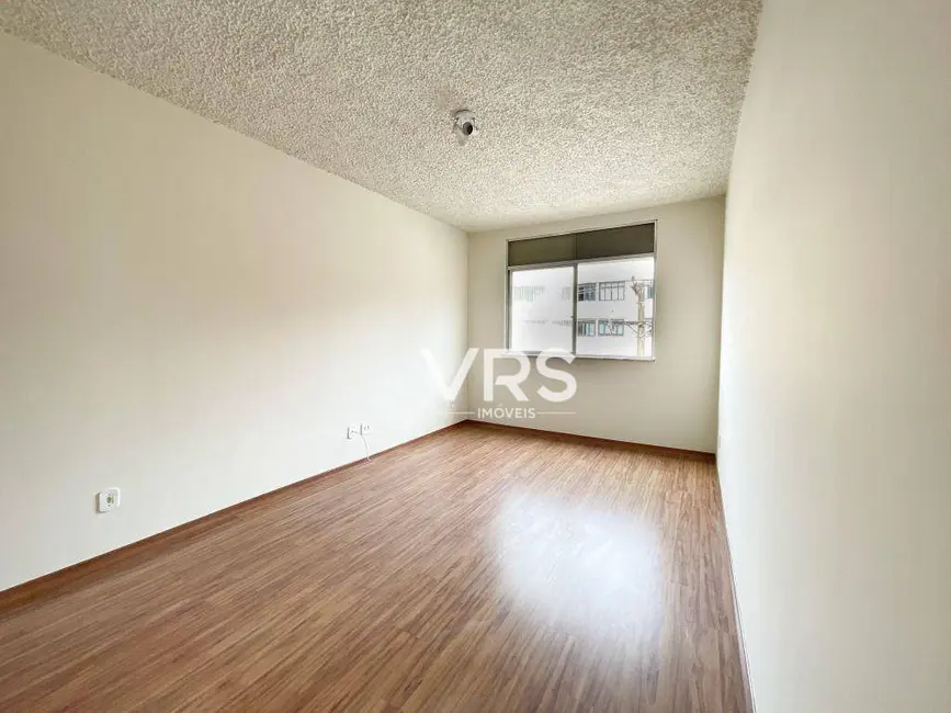Foto 2 de Apartamento com 2 quartos à venda, 50m2 em Alto, Teresopolis - RJ