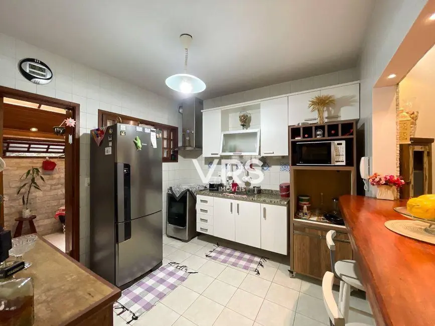 Casa de Condomínio com 2 quartos à venda, 157m2 em Panorama, Teresopolis - RJ - imagem 6 Foto 6 de Casa de Condomínio com 2 quartos à venda, 157m2 em Panorama, Teresopolis - RJ