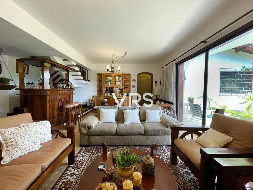 Foto 6 de Casa de Condomínio com 6 quartos à venda, 300m2 em Granja Guarani, Teresopolis - RJ