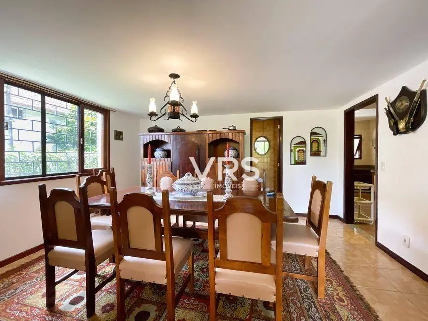 Foto 9 de Casa de Condomínio com 6 quartos à venda, 300m2 em Granja Guarani, Teresopolis - RJ